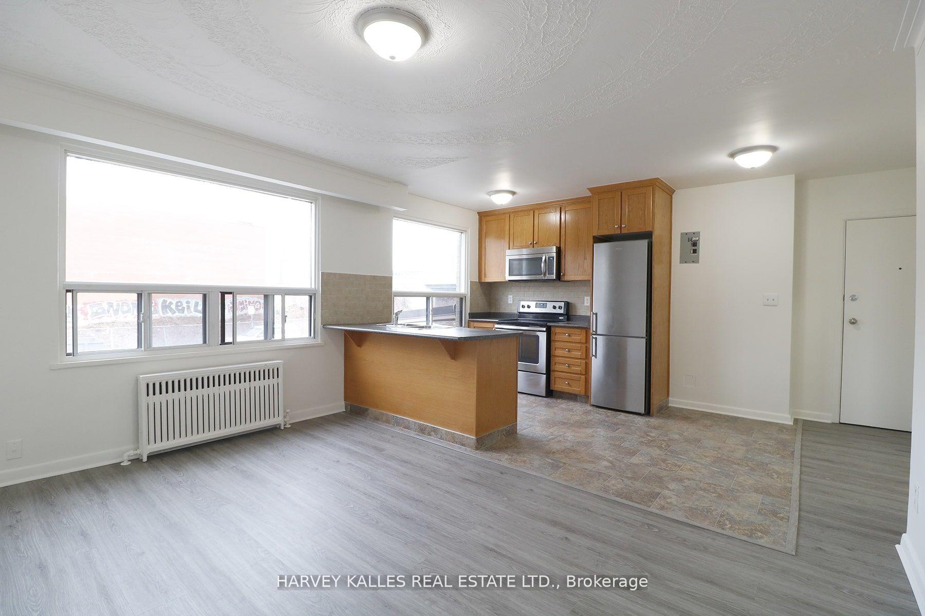 500 Gilbert Avenue 209, Toronto Unit: 209