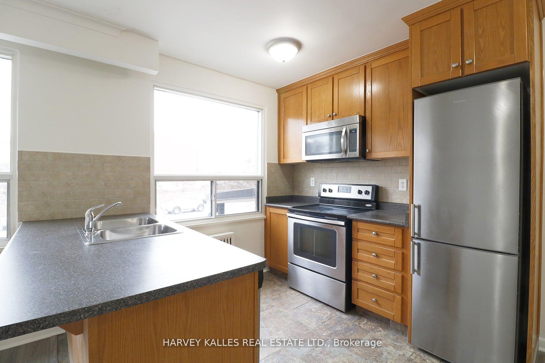 500 Gilbert Avenue 209, Toronto Unit: 209