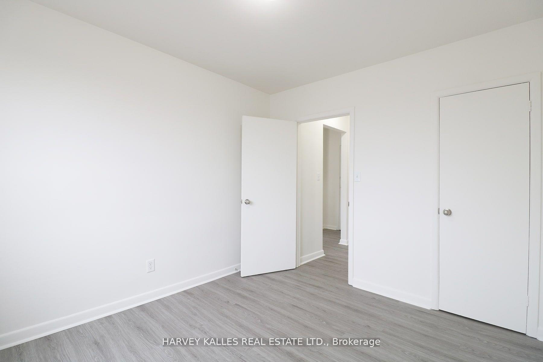 500 Gilbert Avenue 209, Toronto Unit: 209