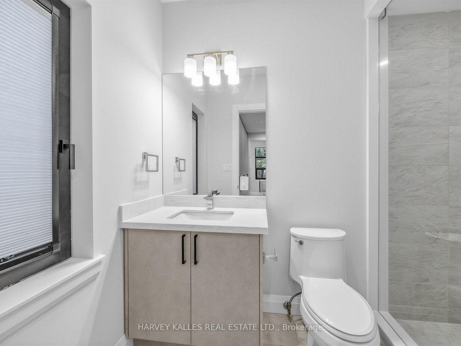 102 Shaver Avenue N 1, Toronto Unit: 1