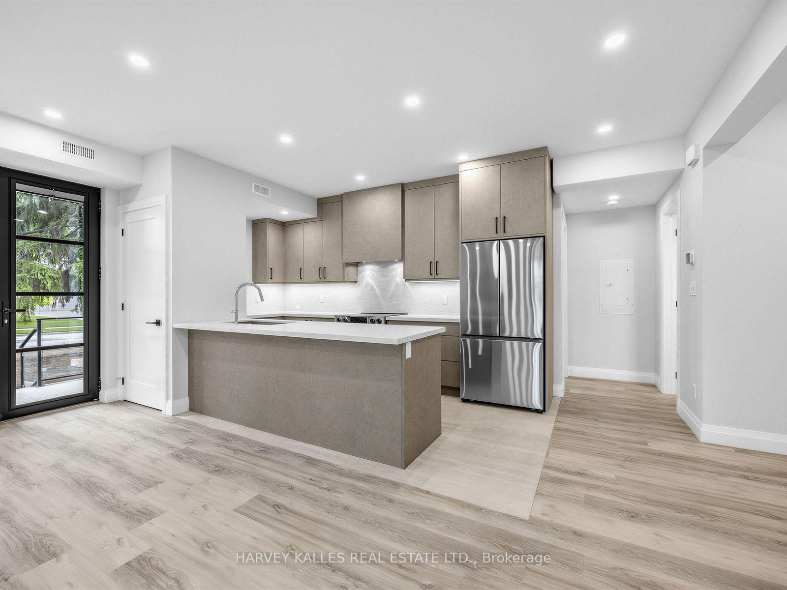 102 Shaver Avenue N 1, Toronto Unit: 1