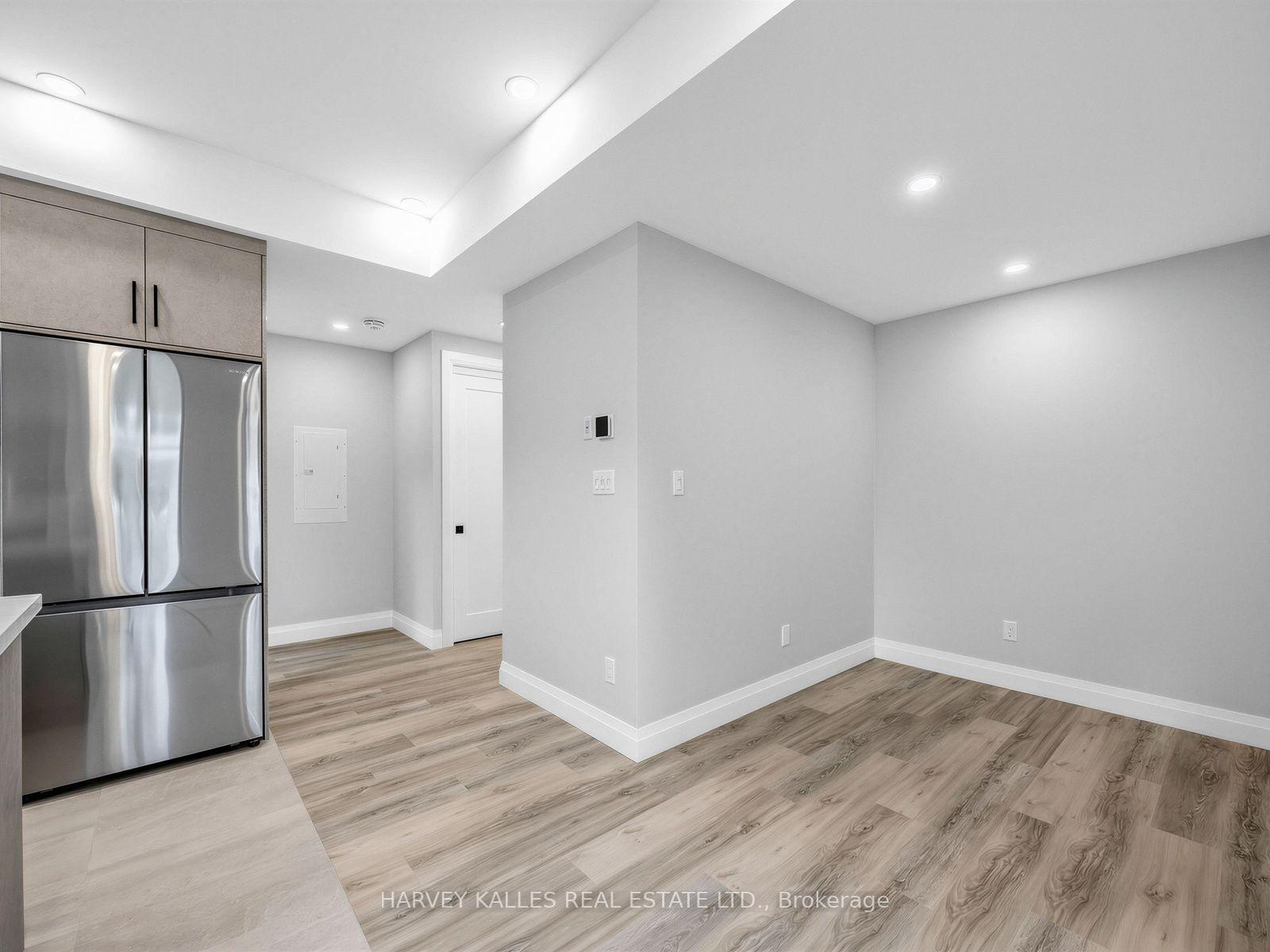 102 Shaver Avenue N 1, Toronto Unit: 1