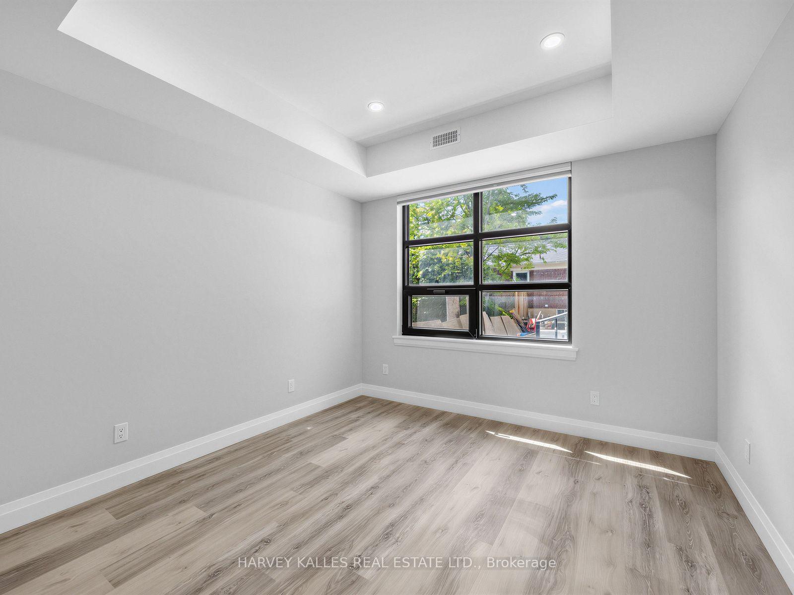 102 Shaver Avenue N 2, Toronto Unit: 2