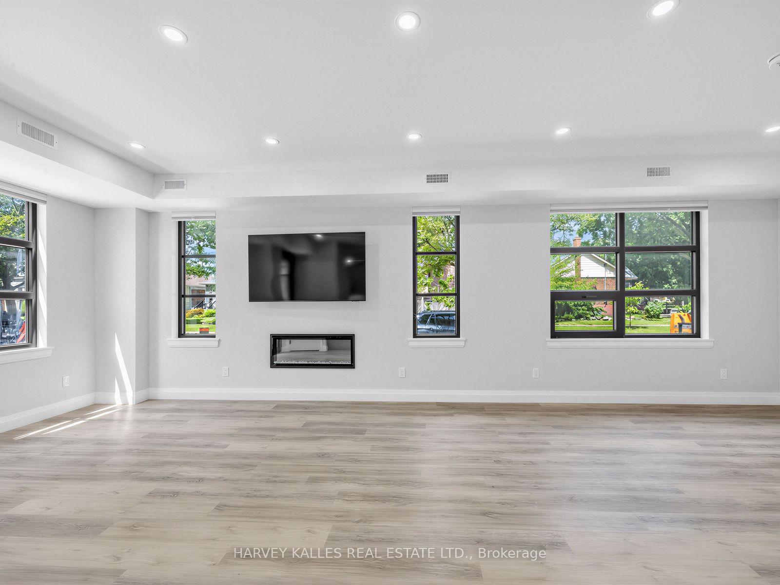 102 Shaver Avenue N 2, Toronto Unit: 2