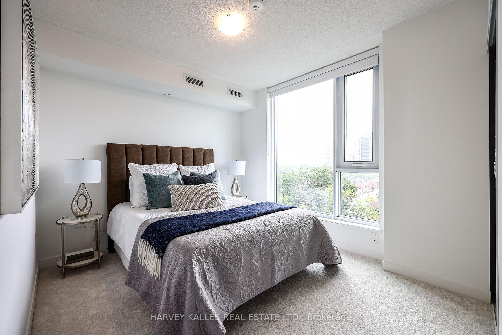 556 Marlee Avenue 606, Toronto Unit: 606