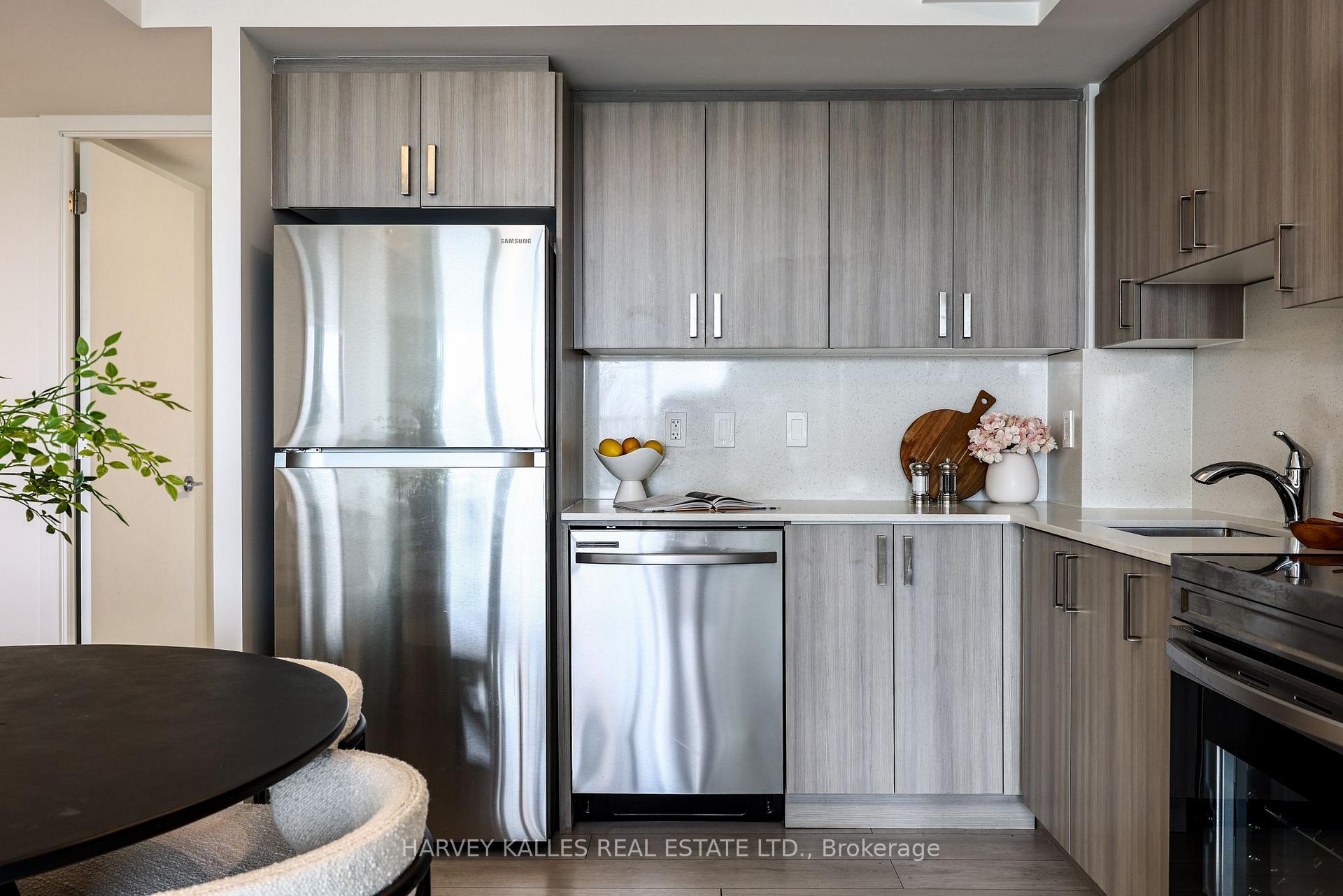 556 Marlee Avenue 606, Toronto Unit: 606