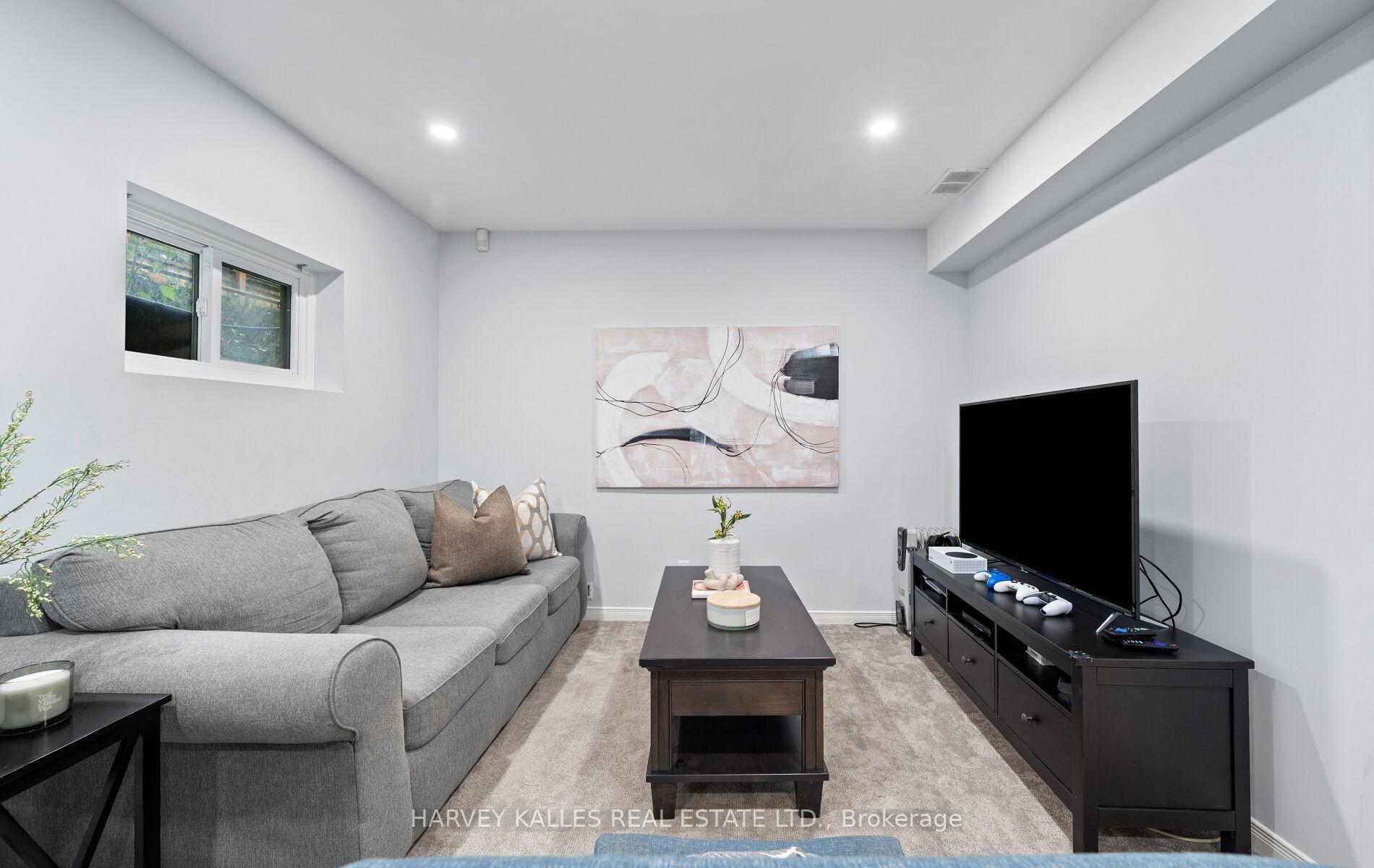 143 Kingsview Drive
