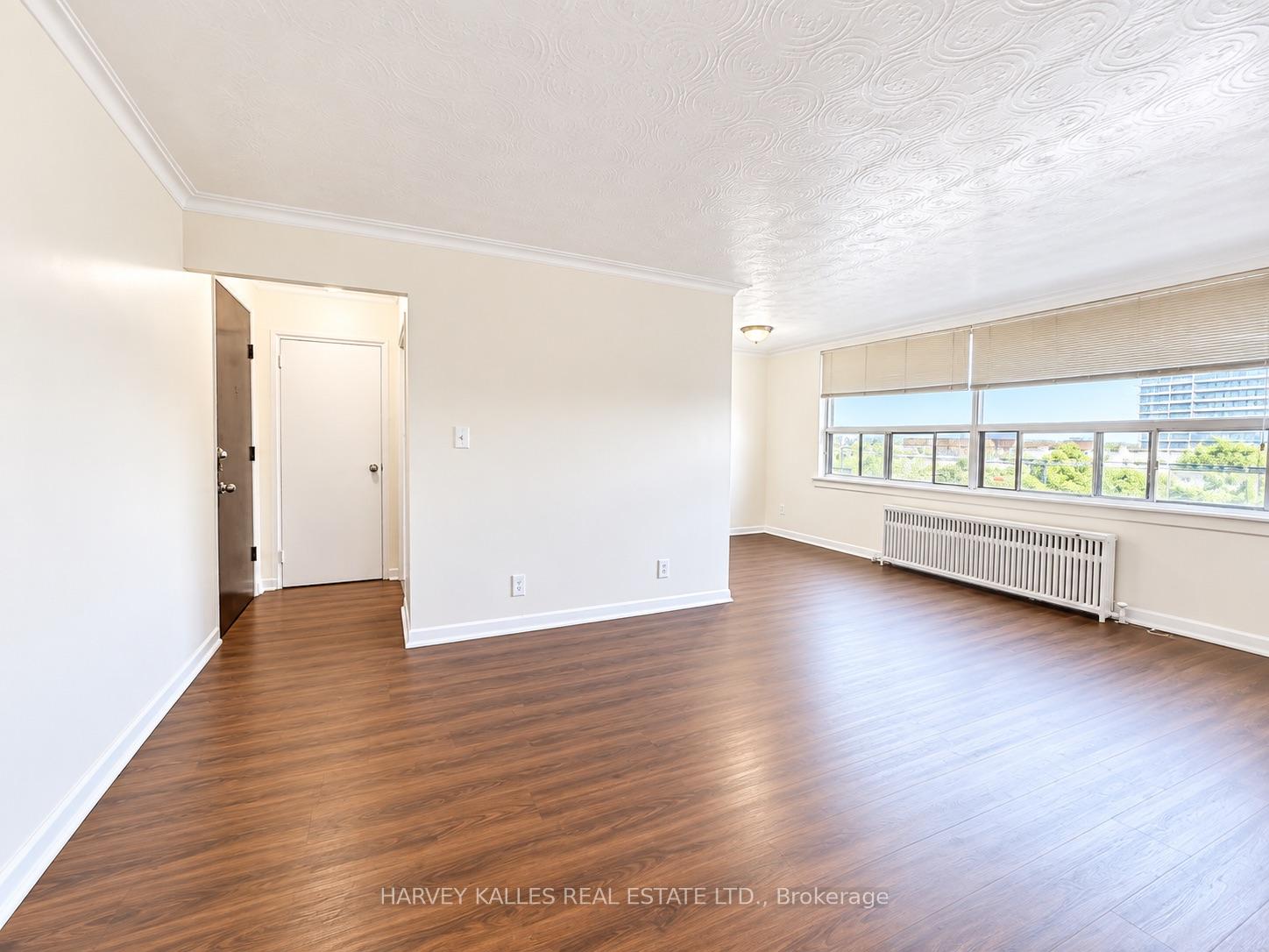 1490 Eglinton Avenue W 402, Toronto Unit: 402