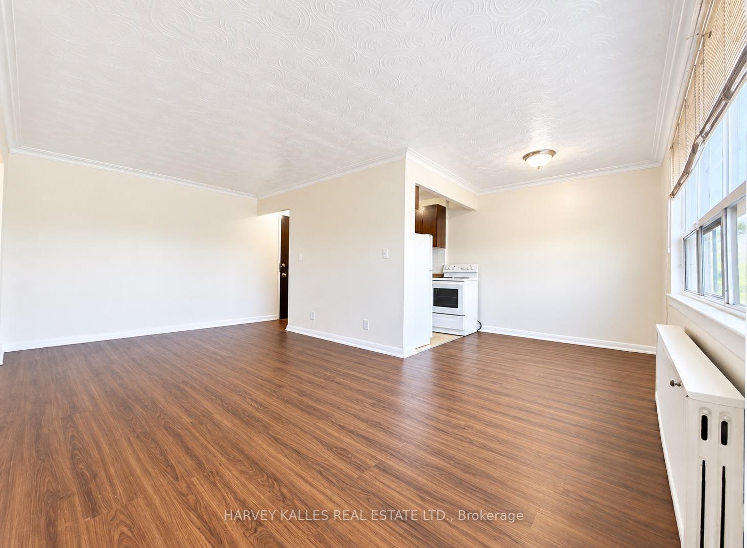 1490 Eglinton Avenue W 402, Toronto Unit: 402