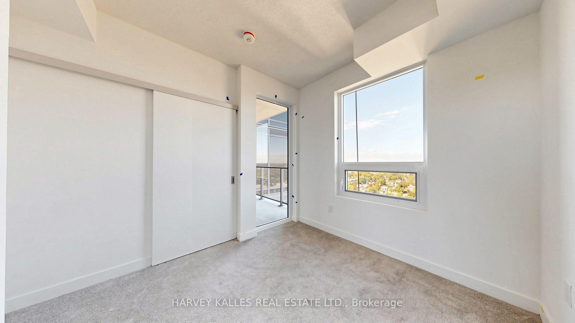 4010 Eglinton Avenue W 2220, Toronto Unit: 2220