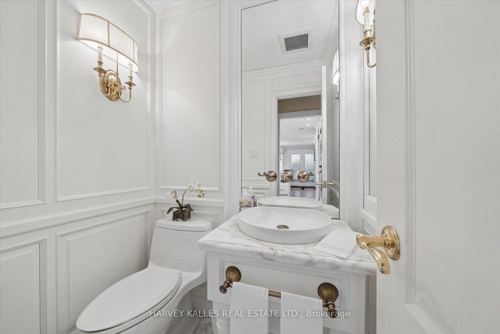 3685 St. Laurent Court