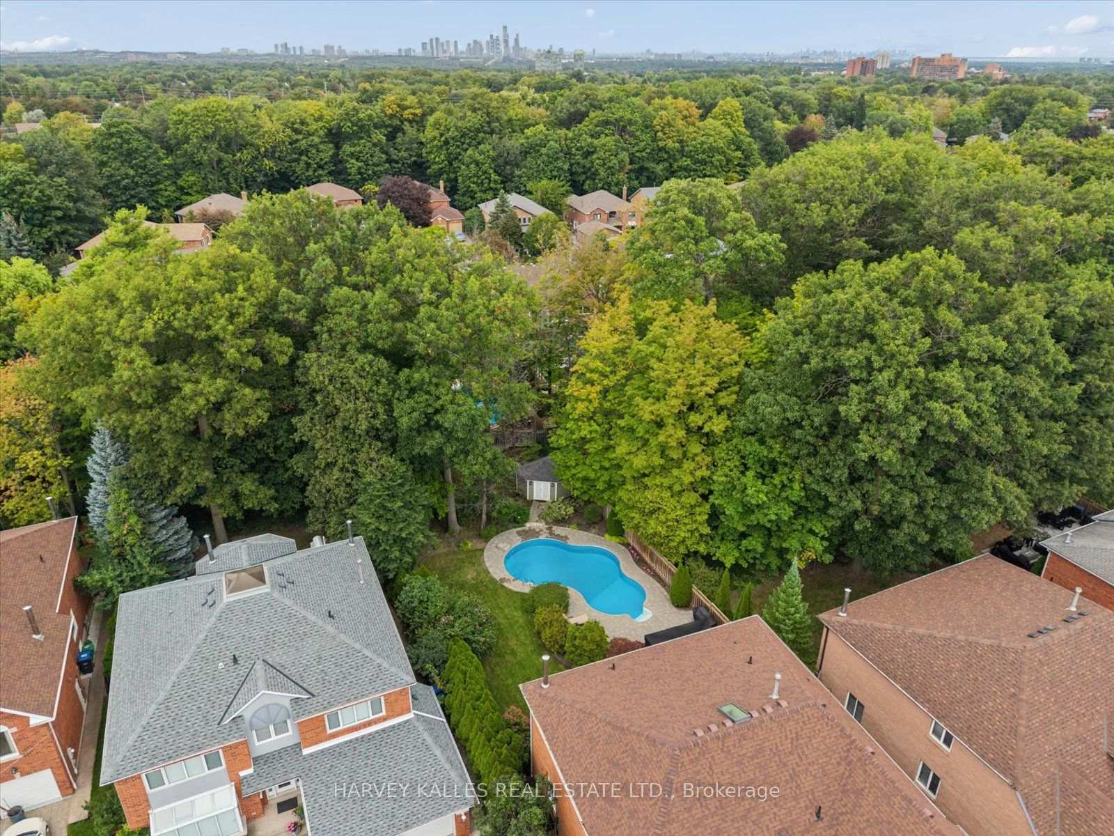 3685 St. Laurent Court