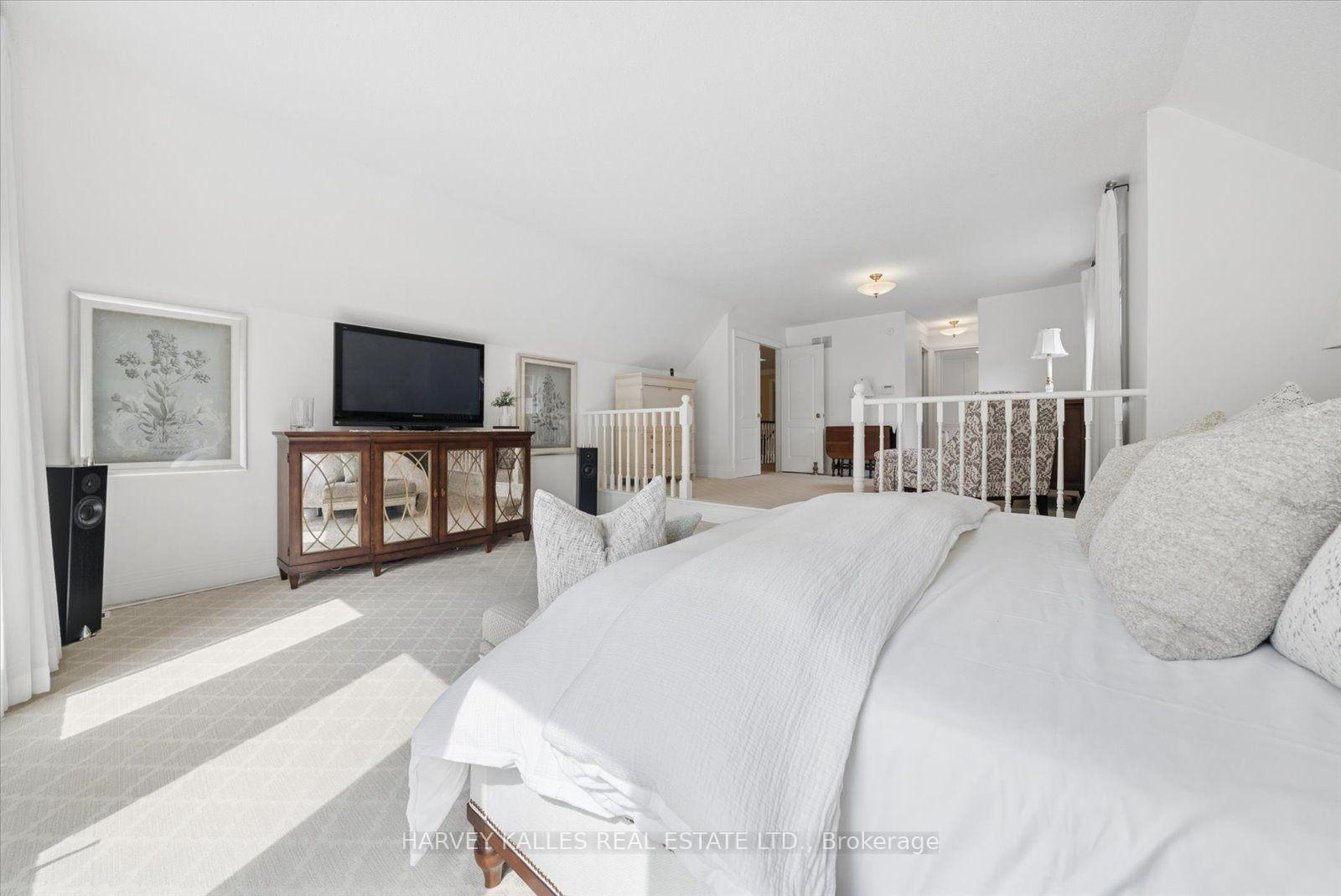 3685 St. Laurent Court