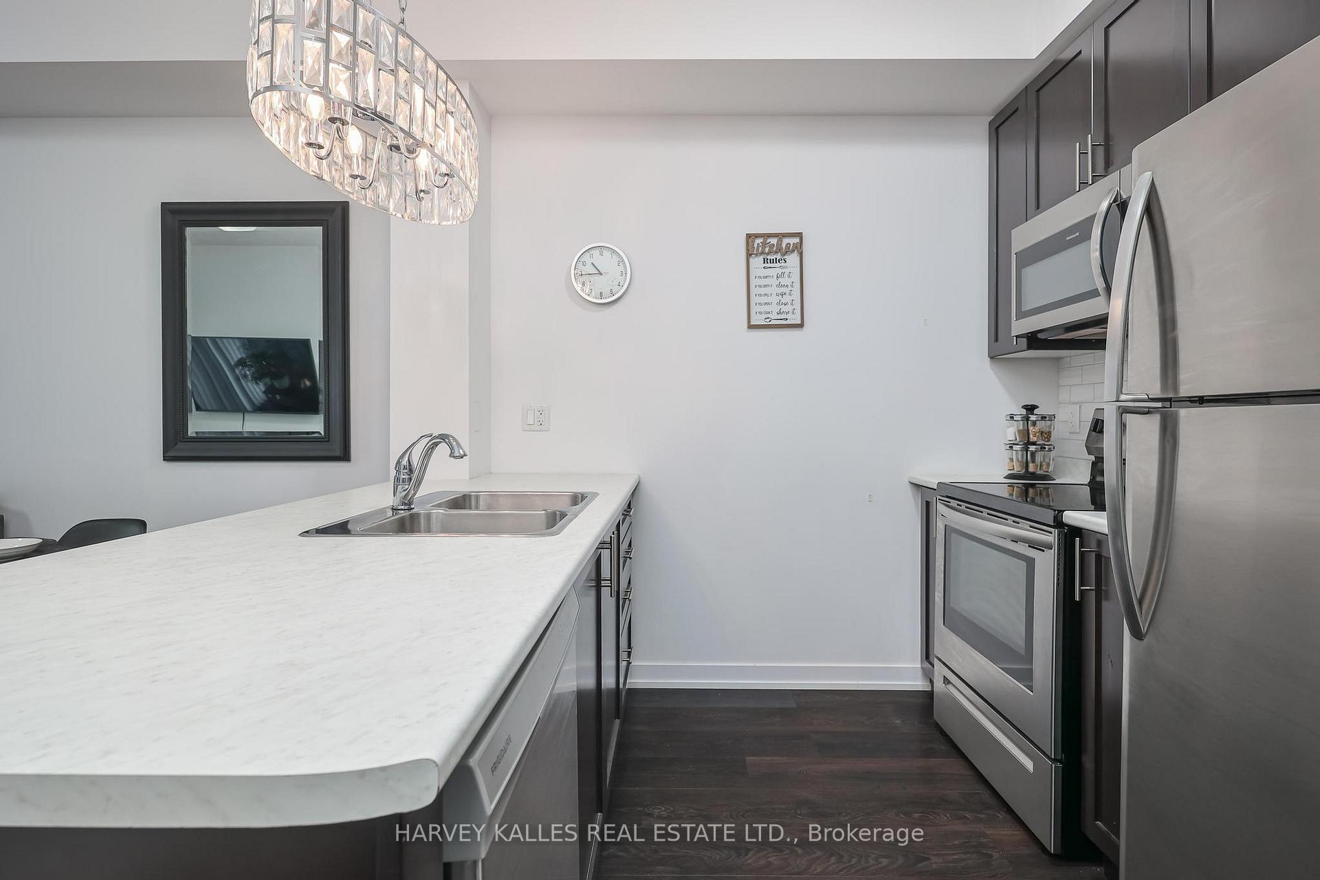 101 Shoreview Place 122