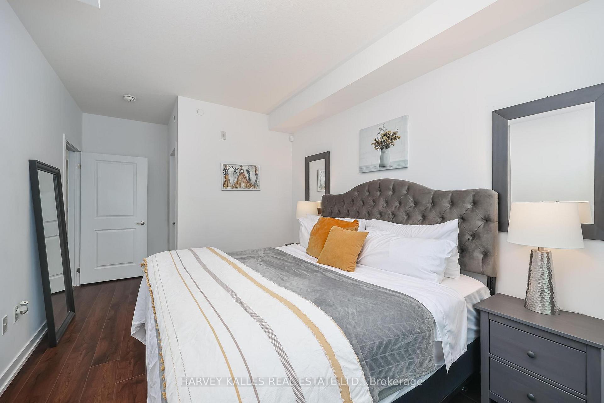 101 Shoreview Place 122
