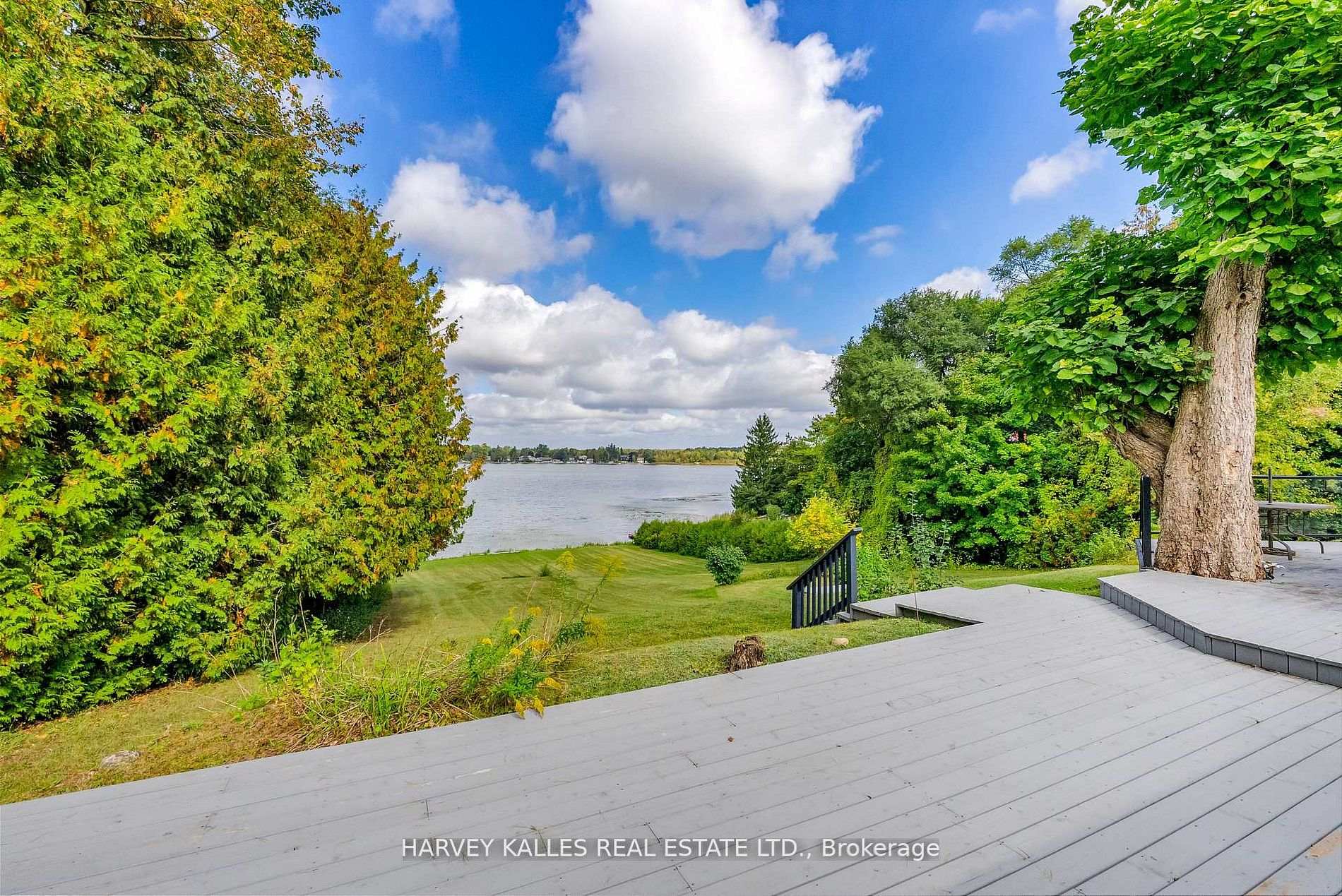 8 Oak Drive