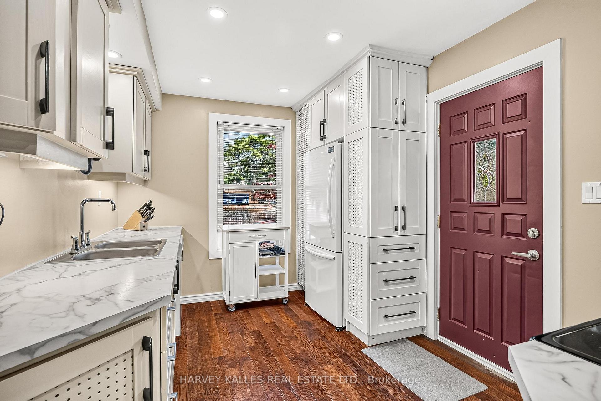 487 Dunsmure Road