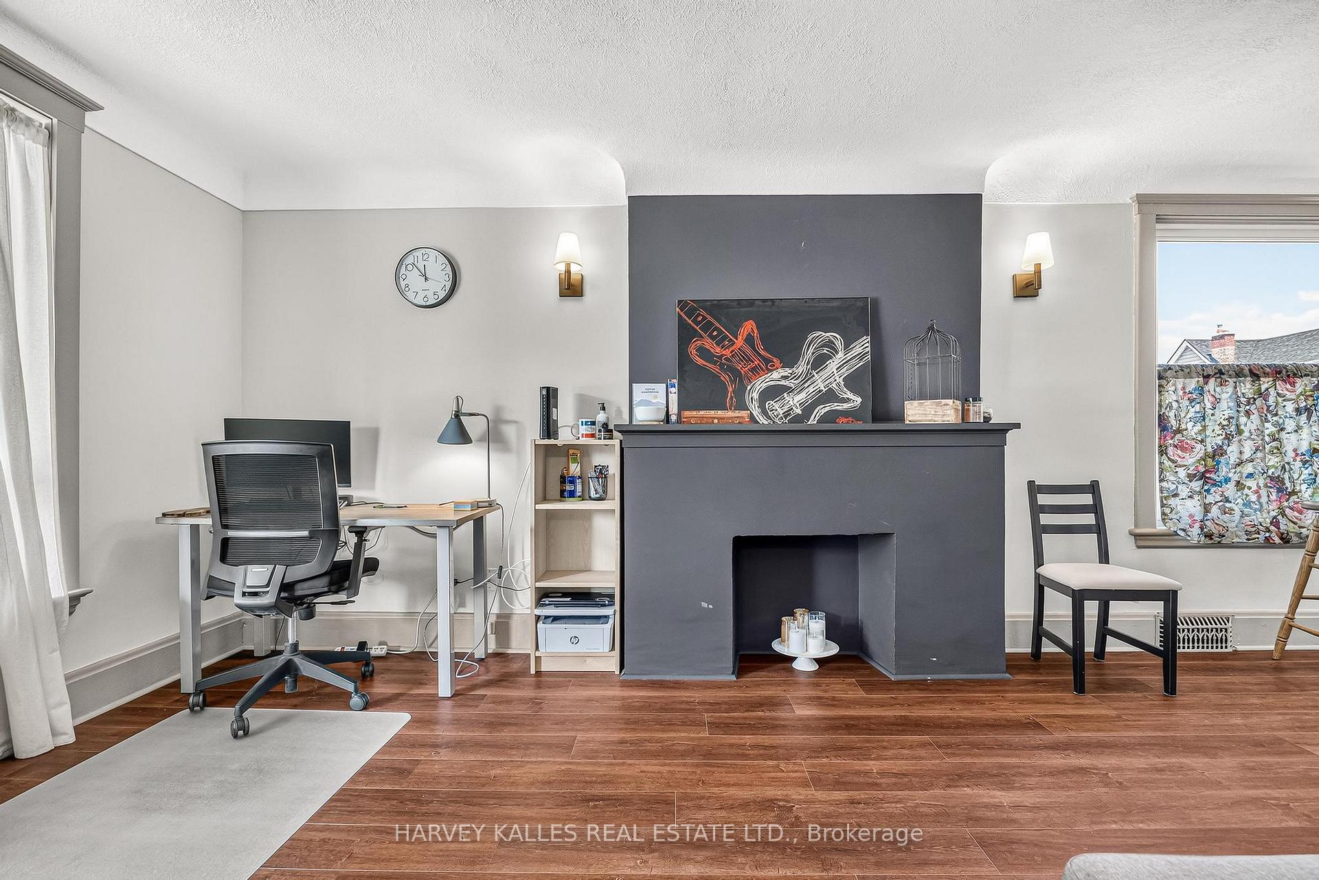 487 Dunsmure Road