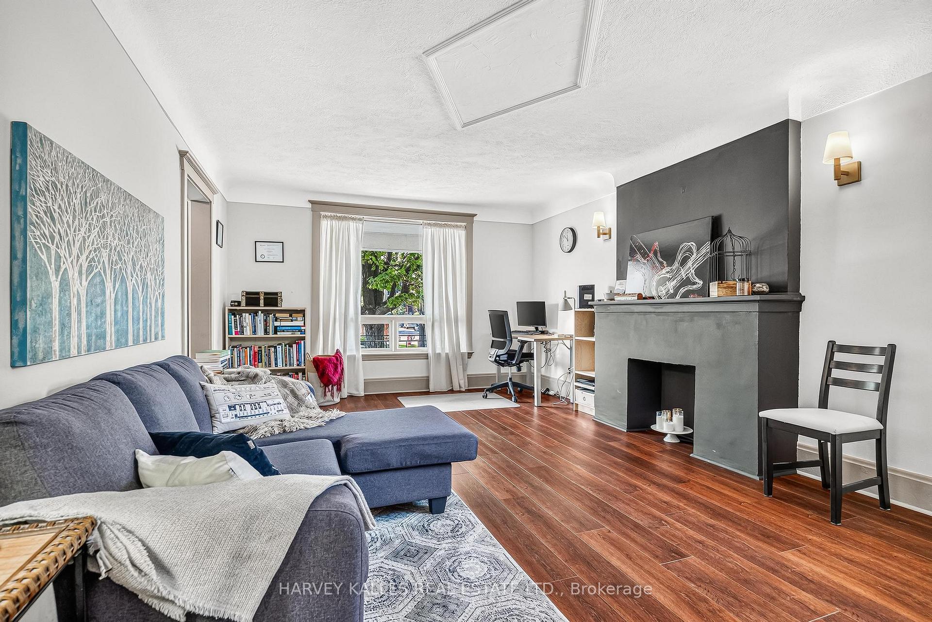 487 Dunsmure Road