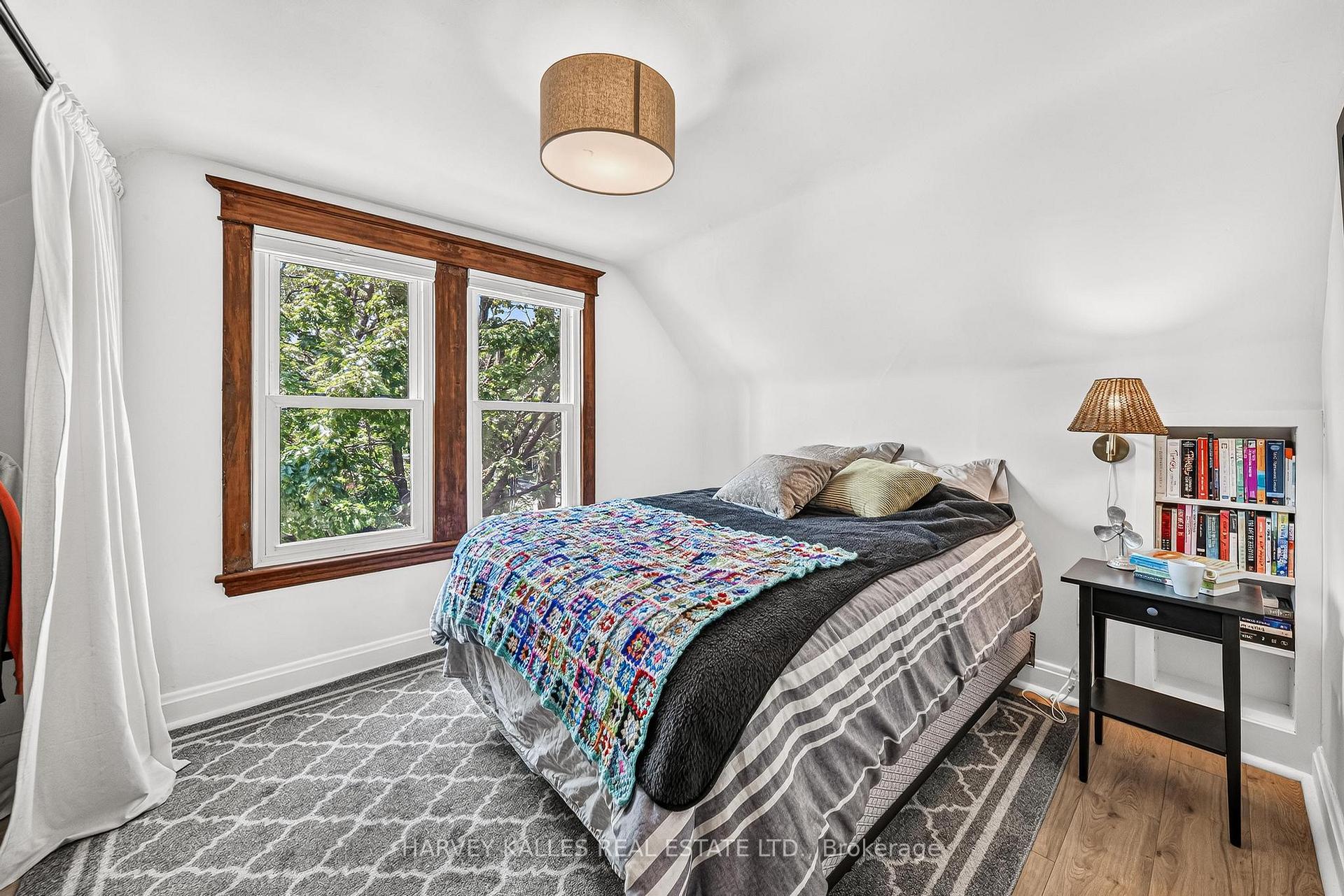 487 Dunsmure Road