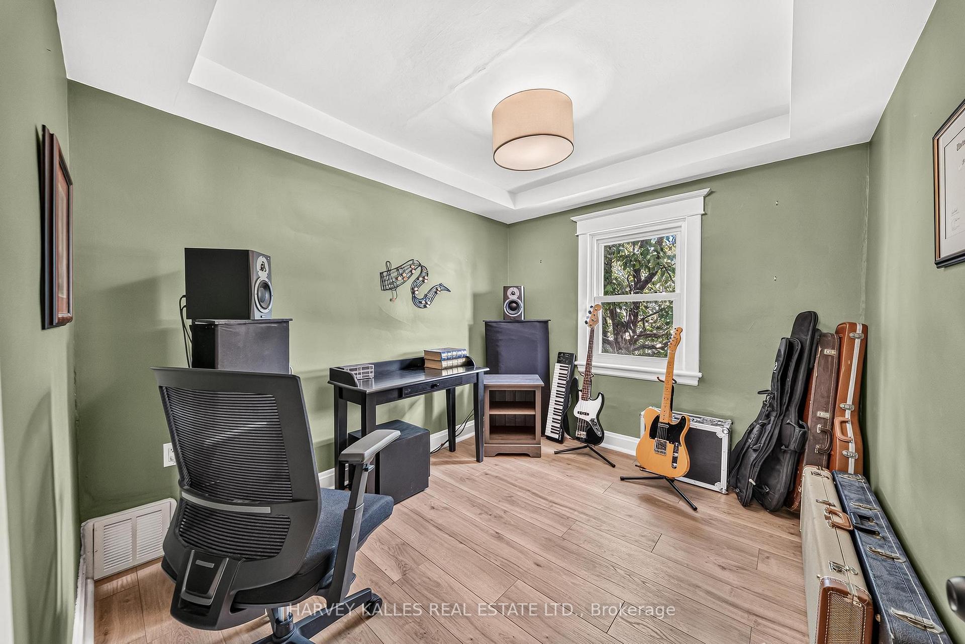 487 Dunsmure Road