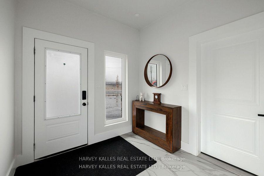 3184 Lakeshore Road