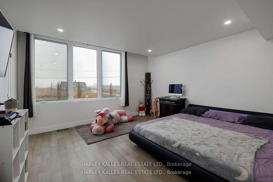 3184 Lakeshore Road