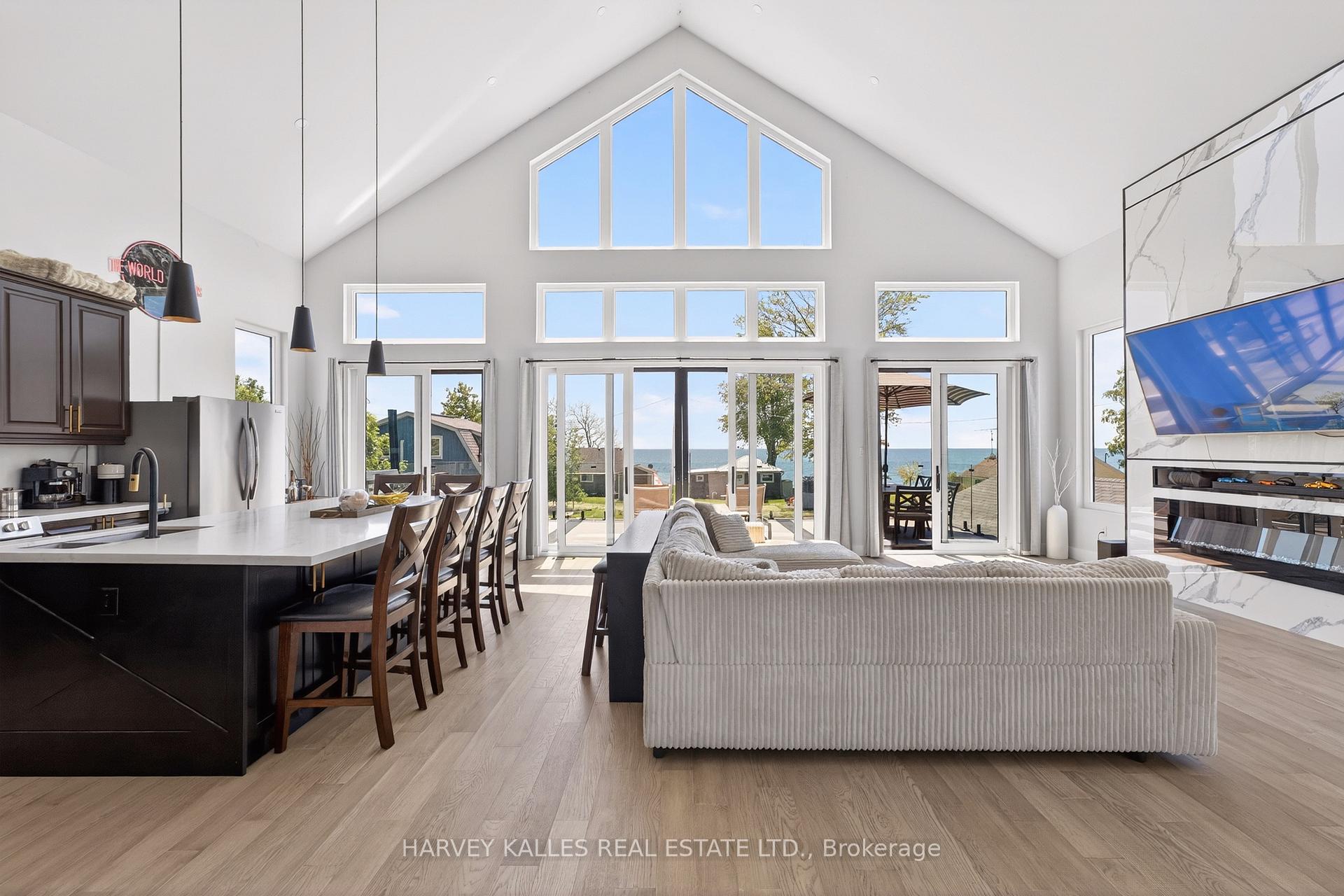 3184 Lakeshore Road