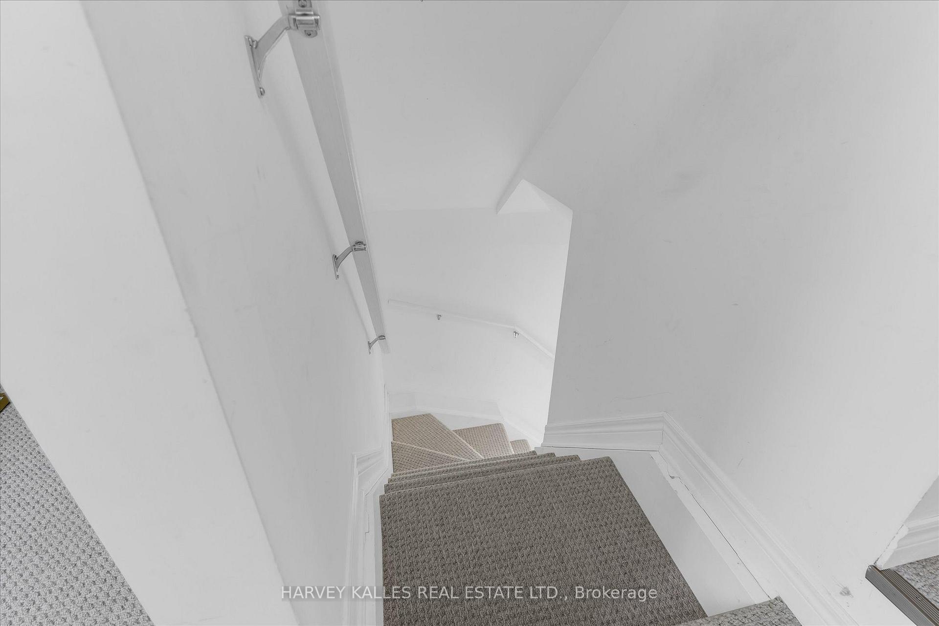 105 Ormond Street N