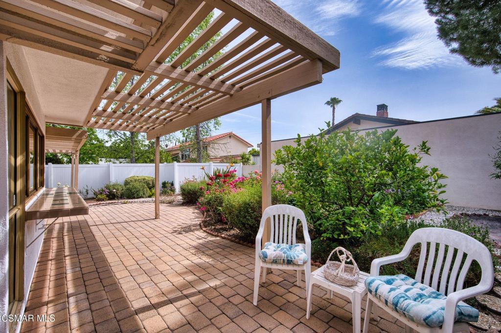 1082 Barrow Court