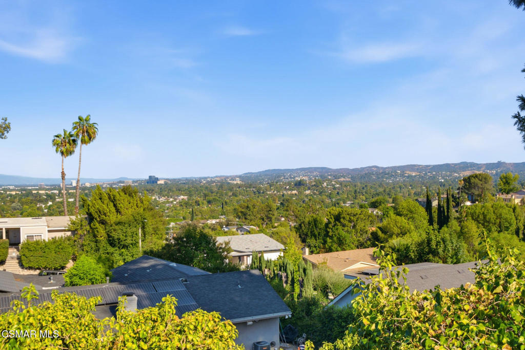 6652 Daryn Drive