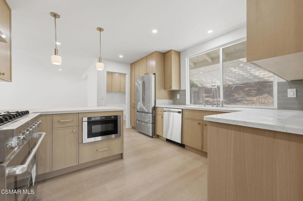 6652 Daryn Drive