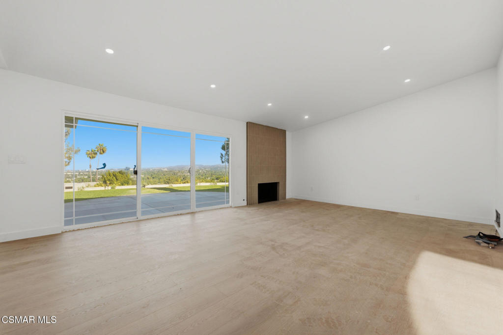 6652 Daryn Drive