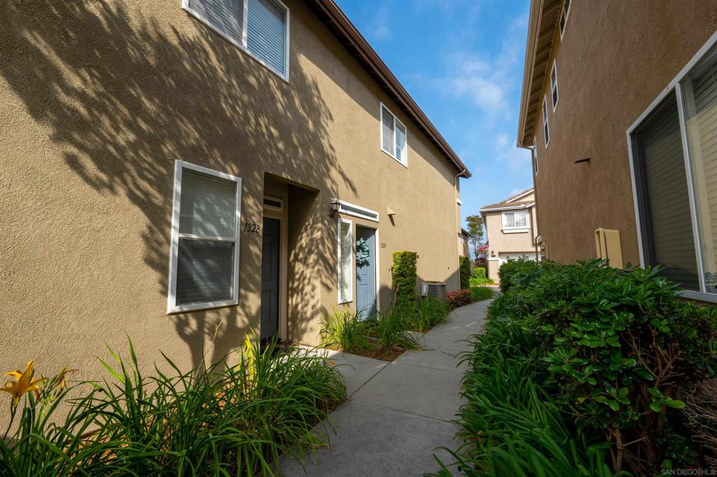 1324 Monument Trail Dr