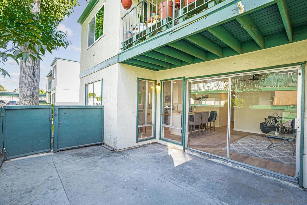 1817 E Grand Ave 65