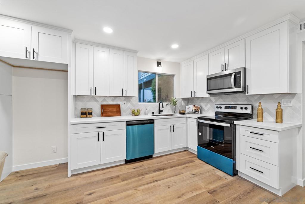 1817 E Grand Ave 65