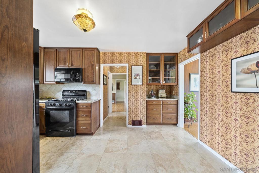 9166 San Juan Pl