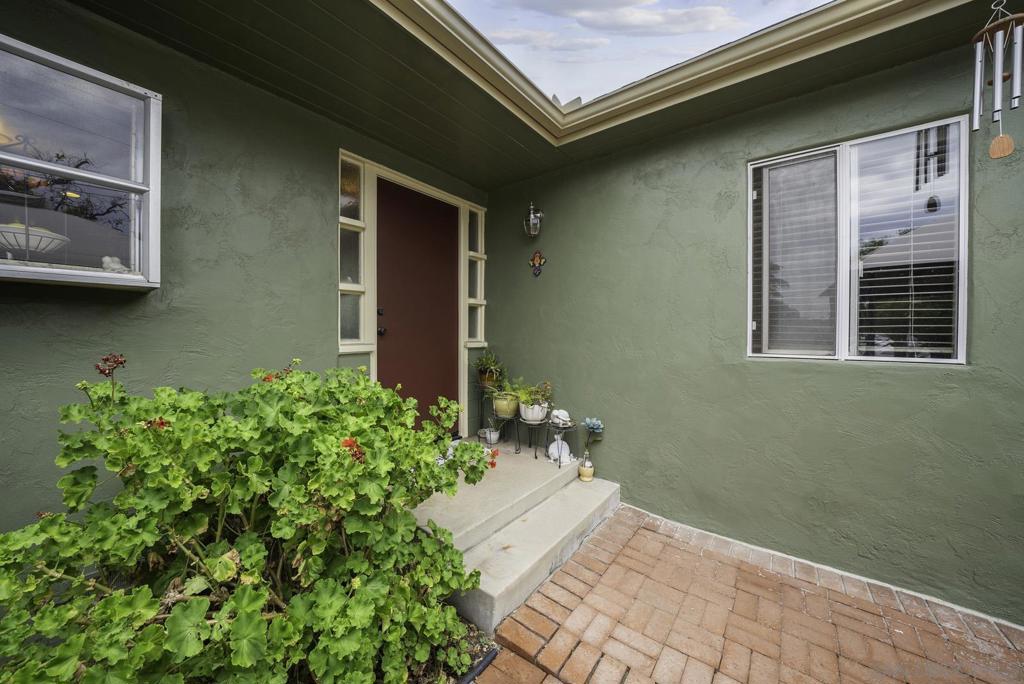 9166 San Juan Pl