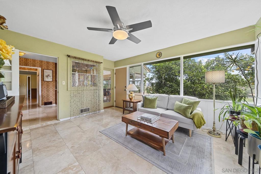 9166 San Juan Pl