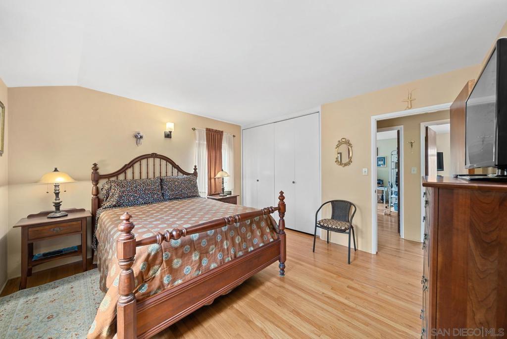 9166 San Juan Pl