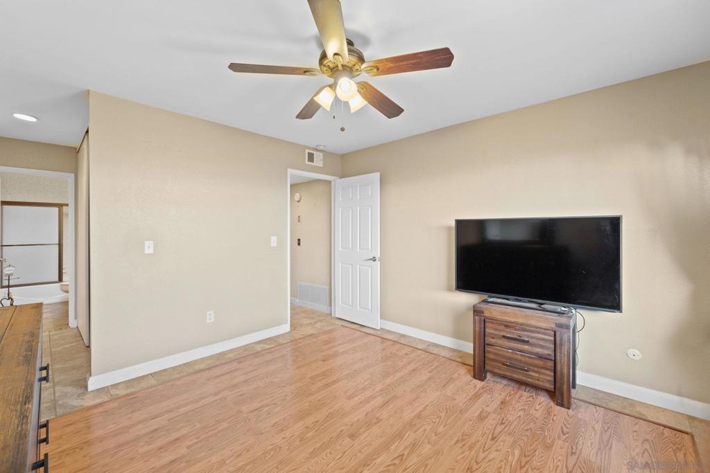 1036 Gorsline Dr