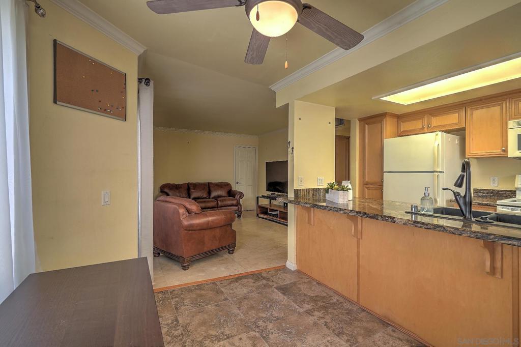 4222 Menlo Ave. 9
