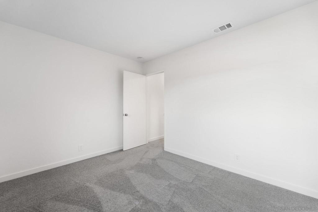 2061 Chatsworth Blvd 3