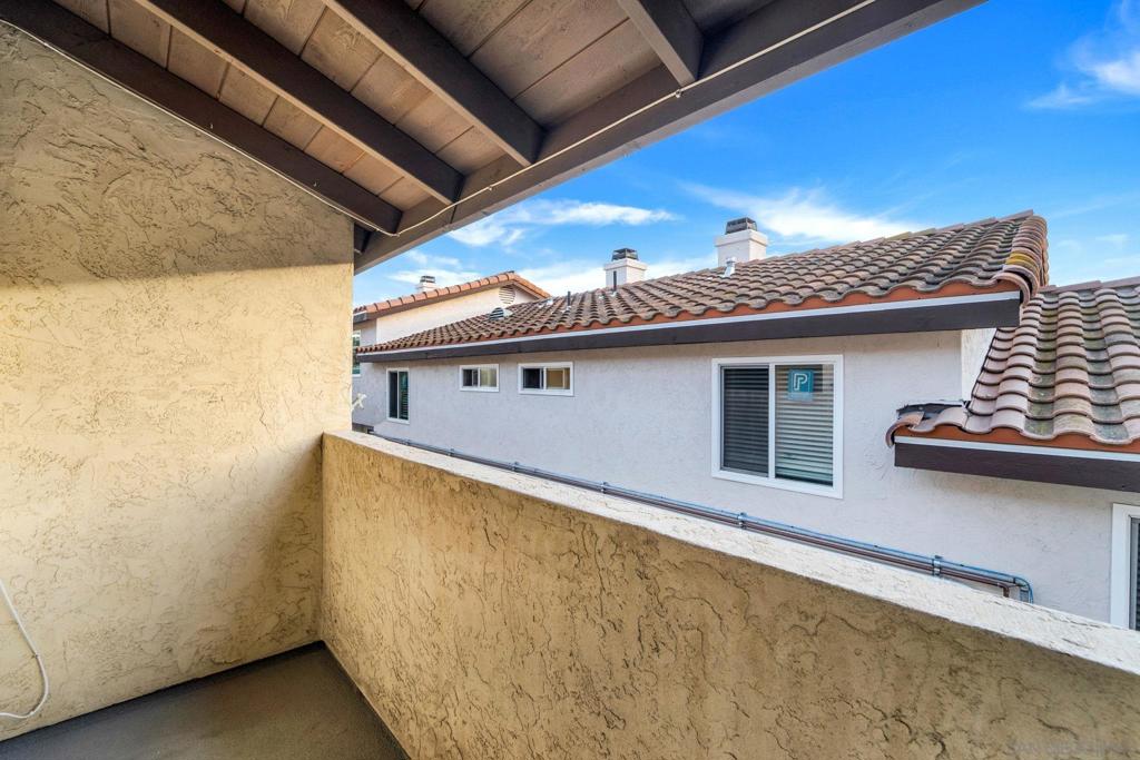 2061 Chatsworth Blvd 3