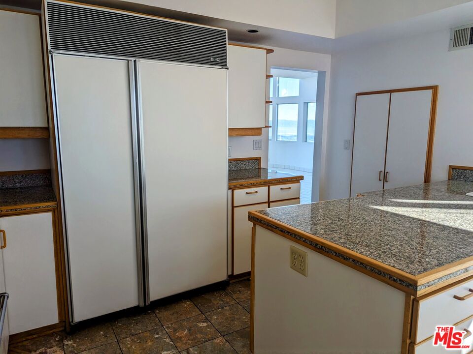 23224 Saddle Peak Rd