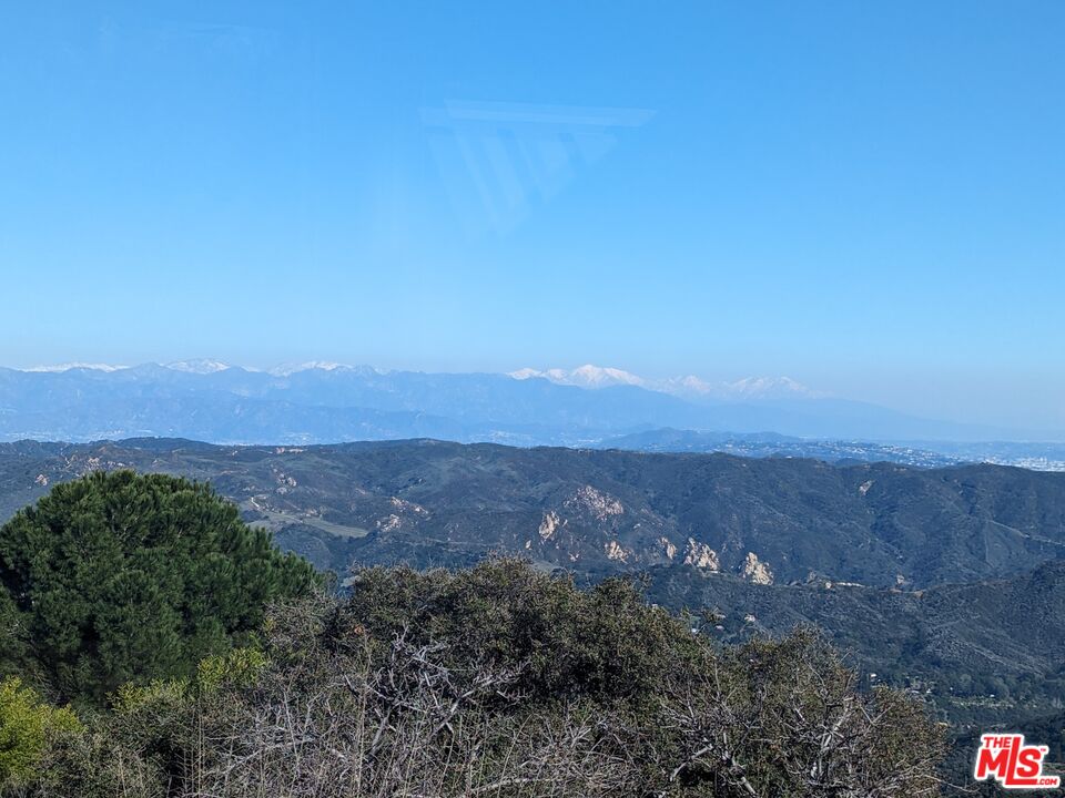 23224 Saddle Peak Rd