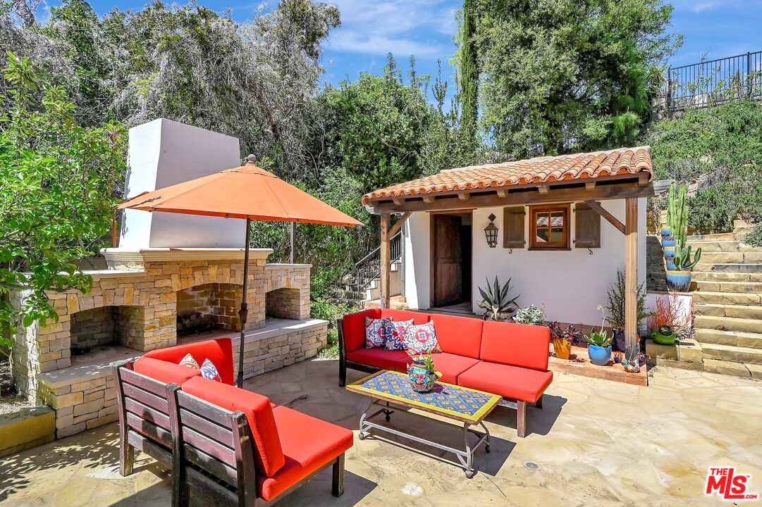 21217 Bellini Dr