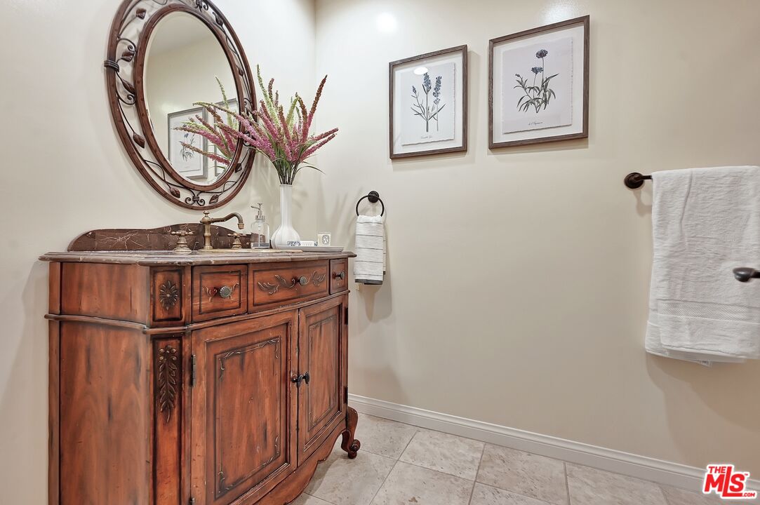 21217 Bellini Dr