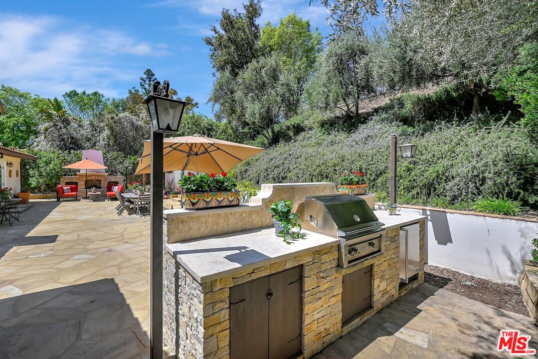 21217 Bellini Dr