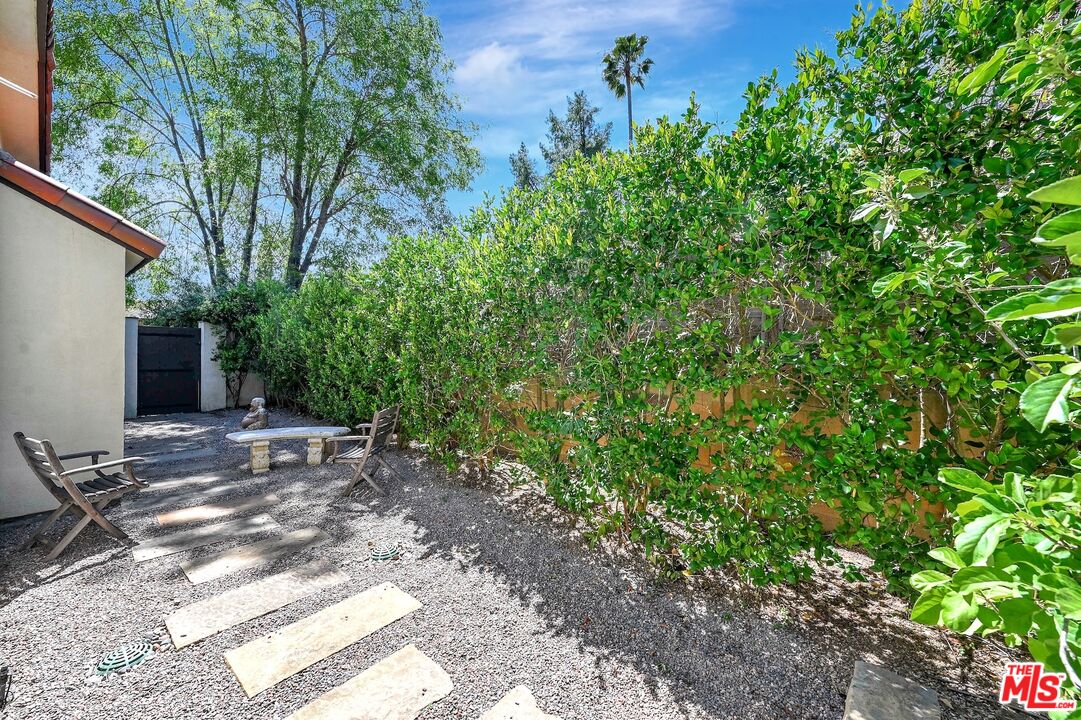 21217 Bellini Dr
